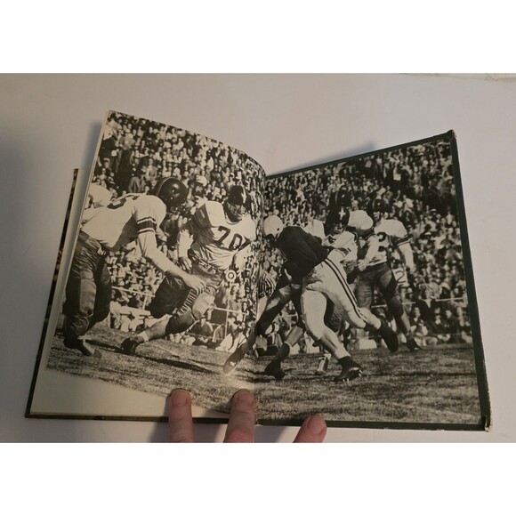 Football Players Do Amazing Things Mel Cebulash 1975 Step Up Books Vtg Hardcover - Picture 7 of 7